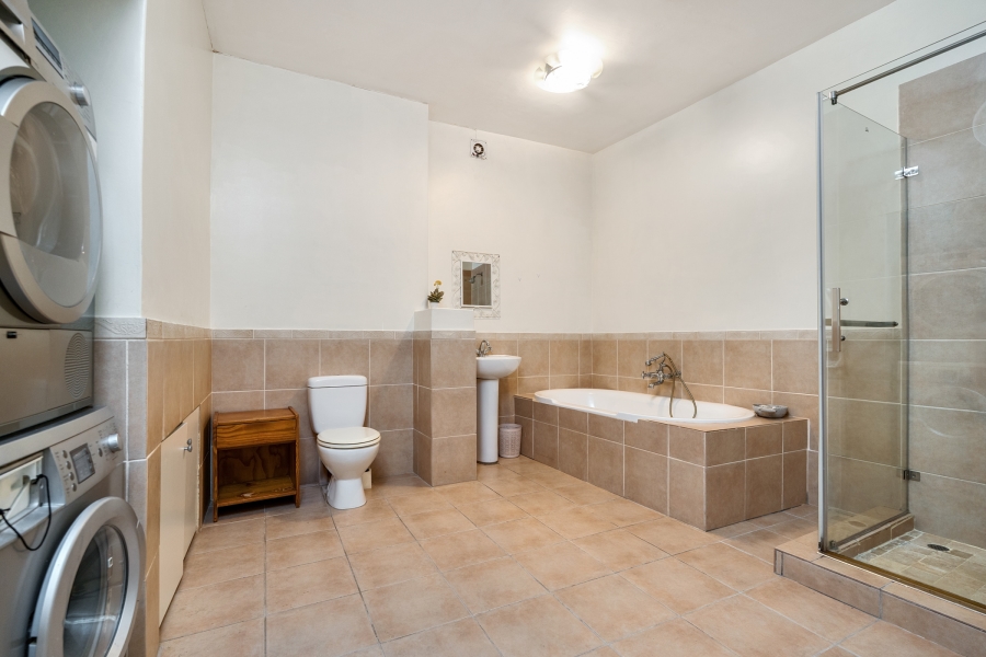 To Let 1 Bedroom Property for Rent in Hillcrest Western Cape